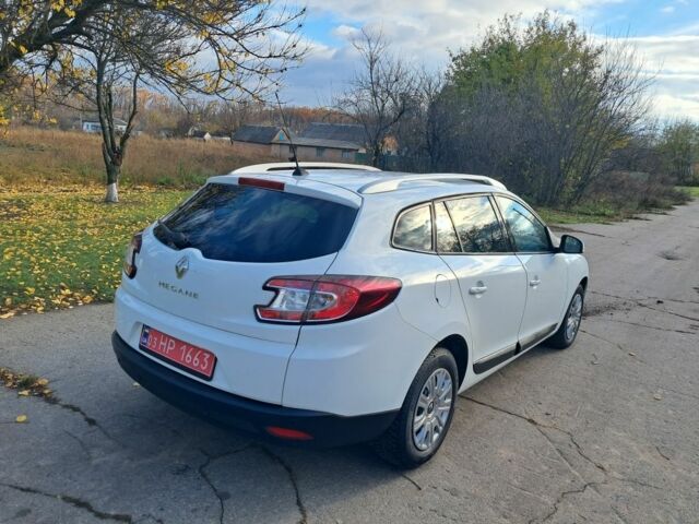 Білий Рено Меган, об'ємом двигуна 1.6 л та пробігом 220 тис. км за 7350 $, фото 1 на Automoto.ua