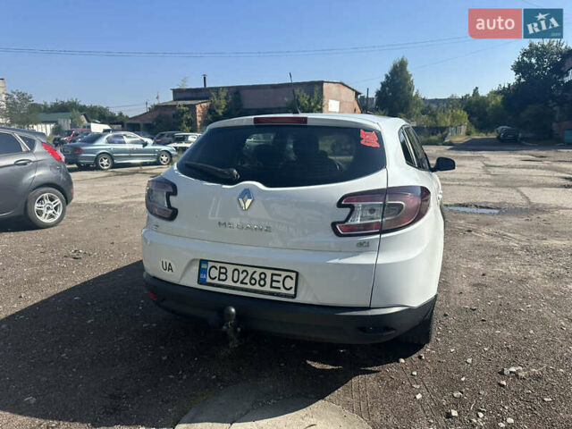 Белый Рено Меган, объемом двигателя 1.46 л и пробегом 339 тыс. км за 5300 $, фото 11 на Automoto.ua
