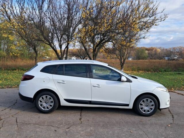 Білий Рено Меган, об'ємом двигуна 1.6 л та пробігом 220 тис. км за 7350 $, фото 5 на Automoto.ua