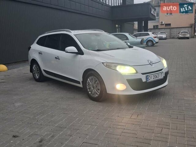 Белый Рено Меган, объемом двигателя 1.46 л и пробегом 298 тыс. км за 6700 $, фото 3 на Automoto.ua