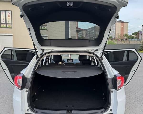 Белый Рено Меган, объемом двигателя 1.46 л и пробегом 316 тыс. км за 6500 $, фото 35 на Automoto.ua