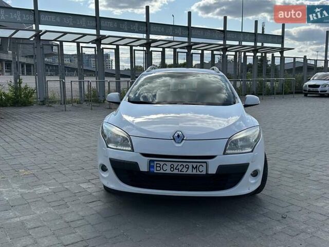 Белый Рено Меган, объемом двигателя 1.46 л и пробегом 207 тыс. км за 7200 $, фото 8 на Automoto.ua
