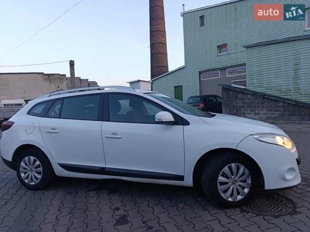 Белый Рено Меган, объемом двигателя 1.46 л и пробегом 258 тыс. км за 6200 $, фото 44 на Automoto.ua