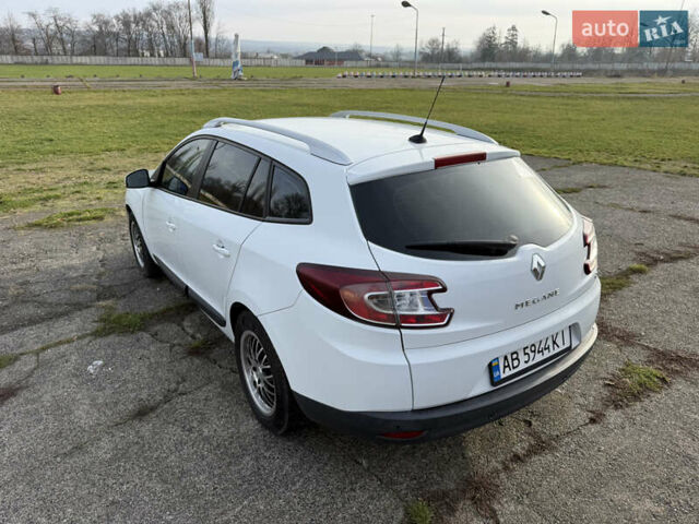 Белый Рено Меган, объемом двигателя 1.46 л и пробегом 299 тыс. км за 6200 $, фото 19 на Automoto.ua