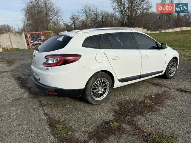 Белый Рено Меган, объемом двигателя 1.46 л и пробегом 299 тыс. км за 6200 $, фото 26 на Automoto.ua