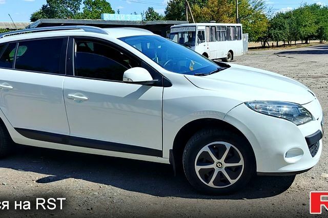 Білий Рено Меган, об'ємом двигуна 1.5 л та пробігом 0 тис. км за 5500 $, фото 8 на Automoto.ua