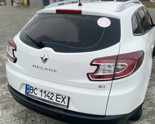 Белый Рено Меган, объемом двигателя 1.46 л и пробегом 232 тыс. км за 5850 $, фото 8 на Automoto.ua