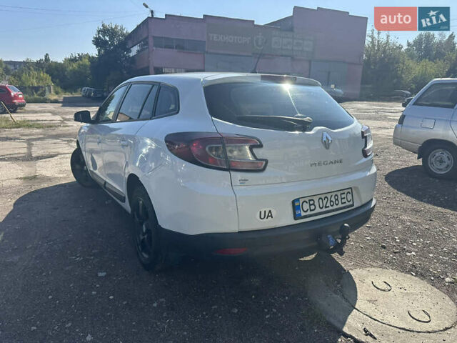 Белый Рено Меган, объемом двигателя 1.46 л и пробегом 339 тыс. км за 5300 $, фото 13 на Automoto.ua