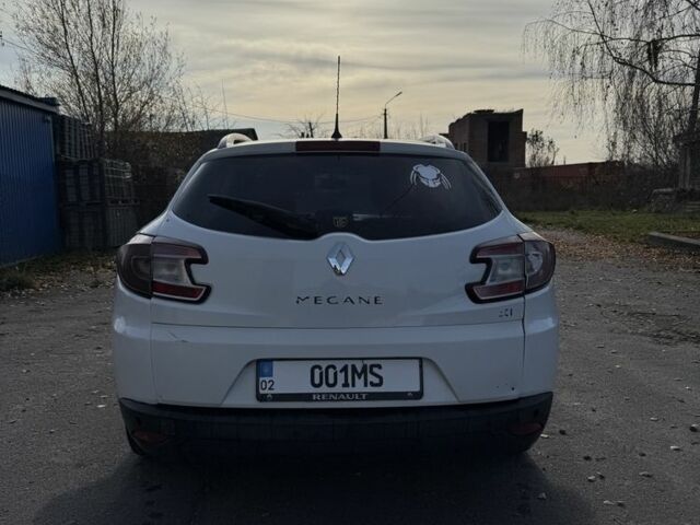 Белый Рено Меган, объемом двигателя 1.5 л и пробегом 363 тыс. км за 5500 $, фото 13 на Automoto.ua