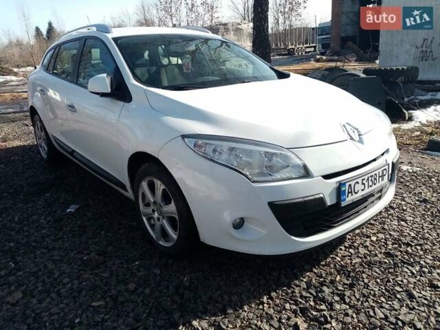 Білий Рено Меган, об'ємом двигуна 1.5 л та пробігом 143 тис. км за 7800 $, фото 3 на Automoto.ua