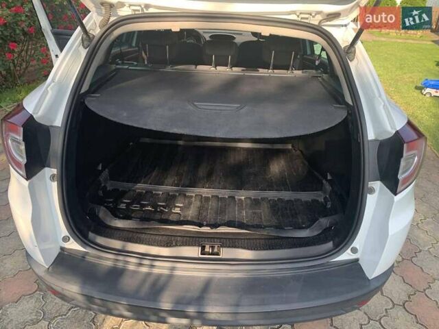 Белый Рено Меган, объемом двигателя 1.46 л и пробегом 210 тыс. км за 6300 $, фото 9 на Automoto.ua