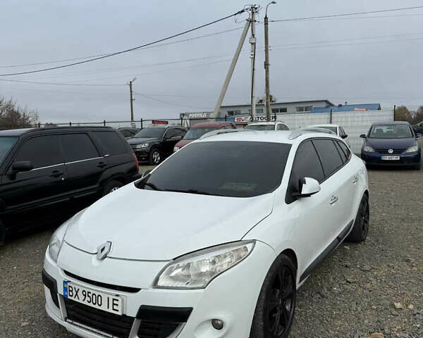 Белый Рено Меган, объемом двигателя 1.87 л и пробегом 295 тыс. км за 6900 $, фото 1 на Automoto.ua