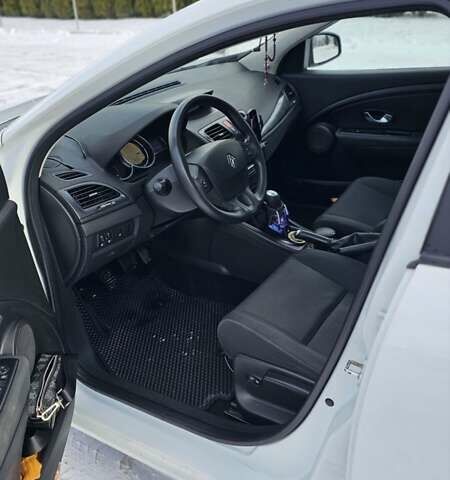 Білий Рено Меган, об'ємом двигуна 1.46 л та пробігом 232 тис. км за 7200 $, фото 8 на Automoto.ua