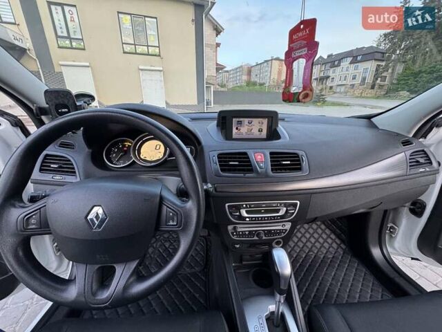 Белый Рено Меган, объемом двигателя 1.46 л и пробегом 316 тыс. км за 6500 $, фото 32 на Automoto.ua