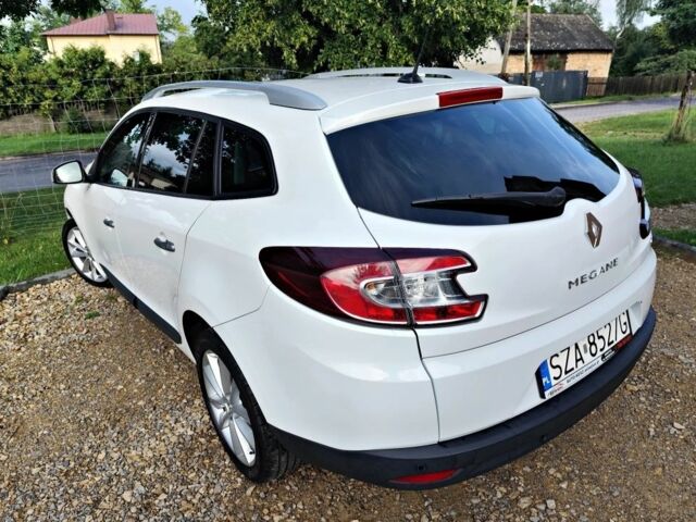 Білий Рено Меган, об'ємом двигуна 2 л та пробігом 248 тис. км за 2300 $, фото 2 на Automoto.ua
