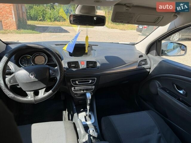 Білий Рено Меган, об'ємом двигуна 0 л та пробігом 198 тис. км за 6200 $, фото 21 на Automoto.ua