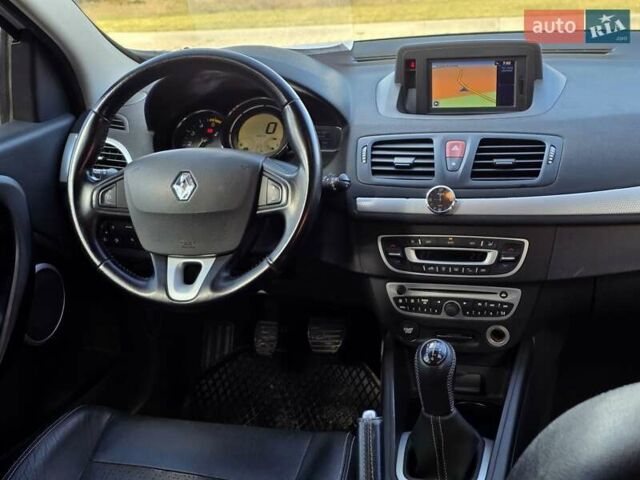 Белый Рено Меган, объемом двигателя 1.5 л и пробегом 284 тыс. км за 6999 $, фото 21 на Automoto.ua