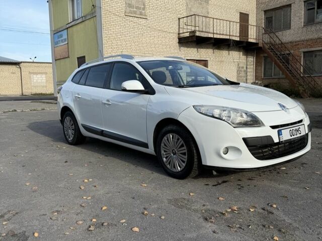 Белый Рено Меган, объемом двигателя 1.5 л и пробегом 363 тыс. км за 5500 $, фото 1 на Automoto.ua