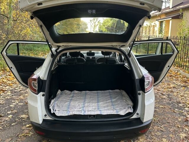 Білий Рено Меган, об'ємом двигуна 1.5 л та пробігом 257 тис. км за 5250 $, фото 20 на Automoto.ua