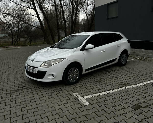 Белый Рено Меган, объемом двигателя 1.46 л и пробегом 289 тыс. км за 6200 $, фото 14 на Automoto.ua