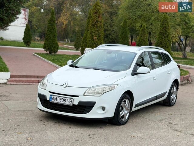 Белый Рено Меган, объемом двигателя 1.5 л и пробегом 243 тыс. км за 6299 $, фото 15 на Automoto.ua