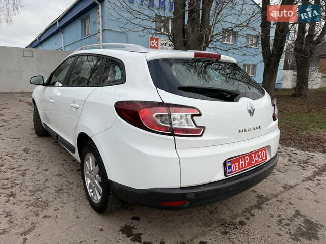 Белый Рено Меган, объемом двигателя 1.6 л и пробегом 211 тыс. км за 7399 $, фото 4 на Automoto.ua