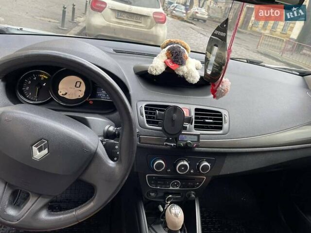 Белый Рено Меган, объемом двигателя 1.46 л и пробегом 217 тыс. км за 6200 $, фото 11 на Automoto.ua