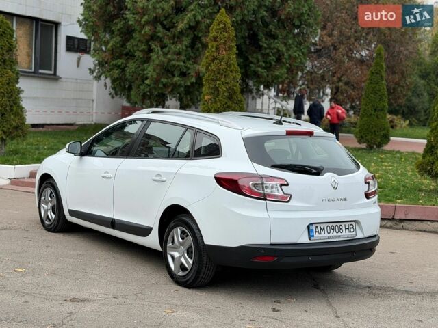 Белый Рено Меган, объемом двигателя 1.5 л и пробегом 243 тыс. км за 6299 $, фото 17 на Automoto.ua