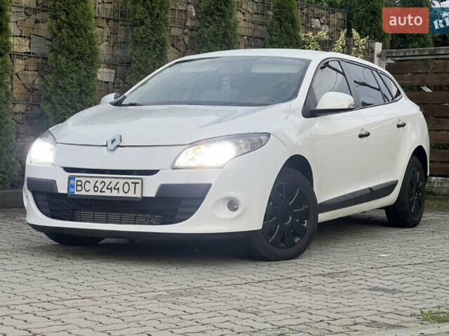 Белый Рено Меган, объемом двигателя 1.46 л и пробегом 345 тыс. км за 6100 $, фото 8 на Automoto.ua