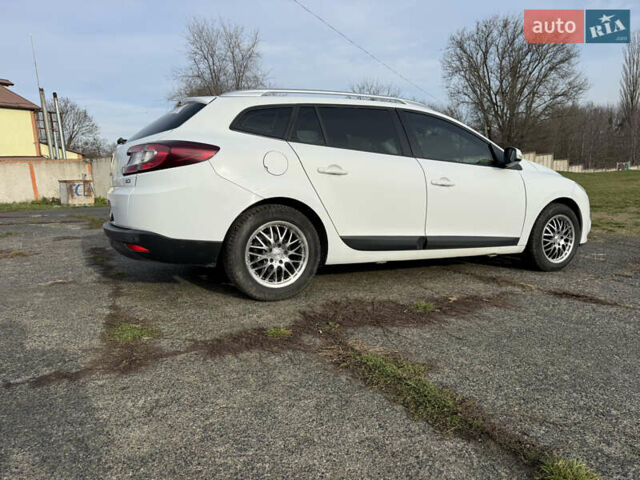 Белый Рено Меган, объемом двигателя 1.46 л и пробегом 299 тыс. км за 6200 $, фото 25 на Automoto.ua