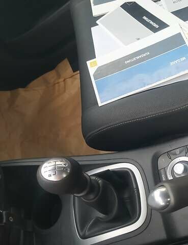 Білий Рено Меган, об'ємом двигуна 1.4 л та пробігом 235 тис. км за 7600 $, фото 8 на Automoto.ua