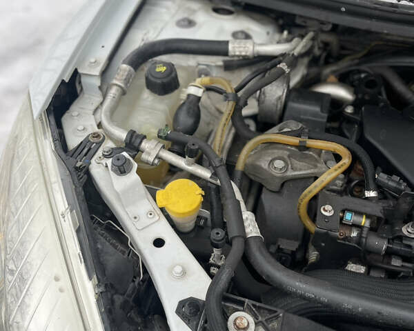 Белый Рено Меган, объемом двигателя 1.46 л и пробегом 289 тыс. км за 5999 $, фото 27 на Automoto.ua