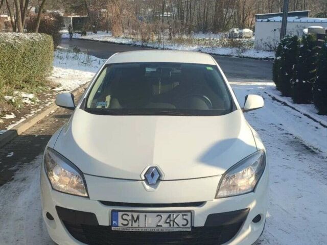 Білий Рено Меган, об'ємом двигуна 1.5 л та пробігом 287 тис. км за 5000 $, фото 2 на Automoto.ua