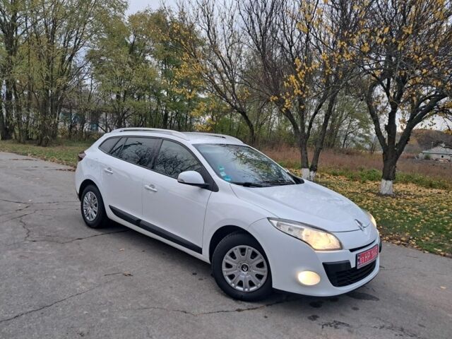 Білий Рено Меган, об'ємом двигуна 1.6 л та пробігом 220 тис. км за 7350 $, фото 7 на Automoto.ua