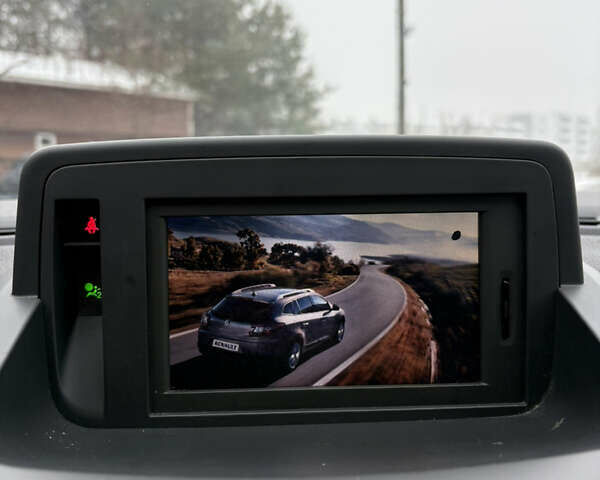 Белый Рено Меган, объемом двигателя 1.6 л и пробегом 250 тыс. км за 7300 $, фото 17 на Automoto.ua