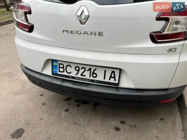 Белый Рено Меган, объемом двигателя 1.46 л и пробегом 255 тыс. км за 5300 $, фото 27 на Automoto.ua