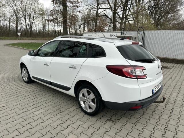 Белый Рено Меган, объемом двигателя 1.5 л и пробегом 212 тыс. км за 5200 $, фото 2 на Automoto.ua