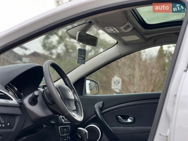 Белый Рено Меган, объемом двигателя 1.5 л и пробегом 217 тыс. км за 8250 $, фото 41 на Automoto.ua