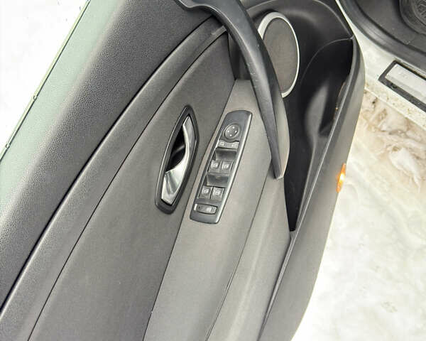 Білий Рено Меган, об'ємом двигуна 1.87 л та пробігом 302 тис. км за 6200 $, фото 17 на Automoto.ua