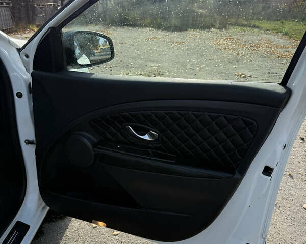 Білий Рено Меган, об'ємом двигуна 1.5 л та пробігом 363 тис. км за 5700 $, фото 17 на Automoto.ua