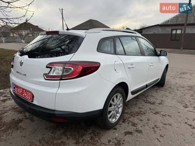 Белый Рено Меган, объемом двигателя 1.6 л и пробегом 211 тыс. км за 7399 $, фото 12 на Automoto.ua