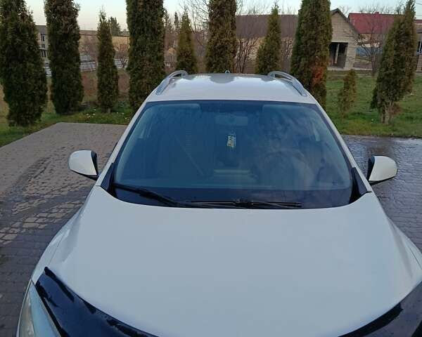 Белый Рено Меган, объемом двигателя 1.46 л и пробегом 205 тыс. км за 6800 $, фото 7 на Automoto.ua