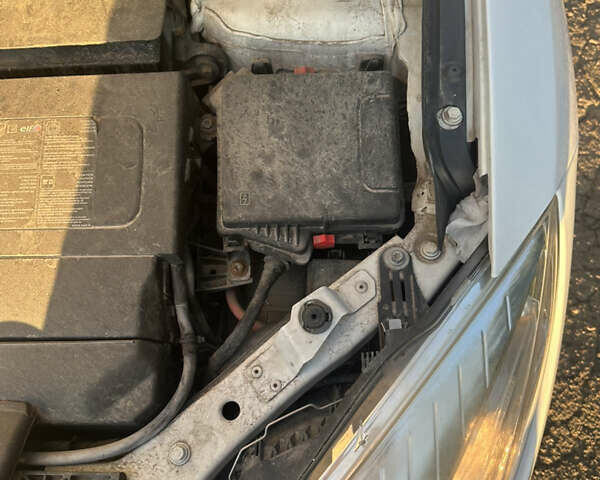 Білий Рено Меган, об'ємом двигуна 1.46 л та пробігом 235 тис. км за 6700 $, фото 12 на Automoto.ua
