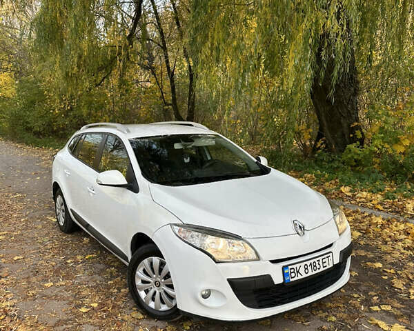 Белый Рено Меган, объемом двигателя 1.5 л и пробегом 257 тыс. км за 5250 $, фото 29 на Automoto.ua