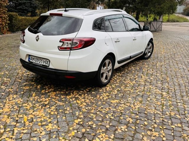 Белый Рено Меган, объемом двигателя 1.5 л и пробегом 280 тыс. км за 5900 $, фото 4 на Automoto.ua