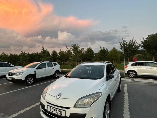 Білий Рено Меган, об'ємом двигуна 1.5 л та пробігом 360 тис. км за 6799 $, фото 1 на Automoto.ua