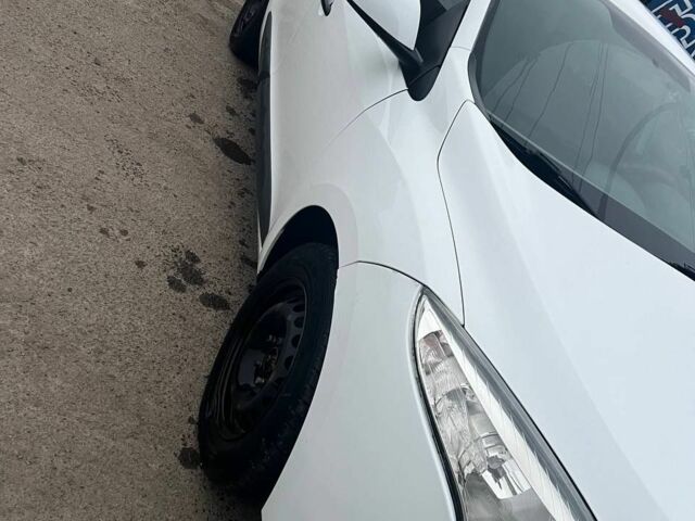 Білий Рено Меган, об'ємом двигуна 1.5 л та пробігом 201 тис. км за 6100 $, фото 12 на Automoto.ua