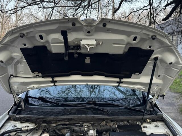 Белый Рено Меган, объемом двигателя 1.5 л и пробегом 250 тыс. км за 7700 $, фото 9 на Automoto.ua