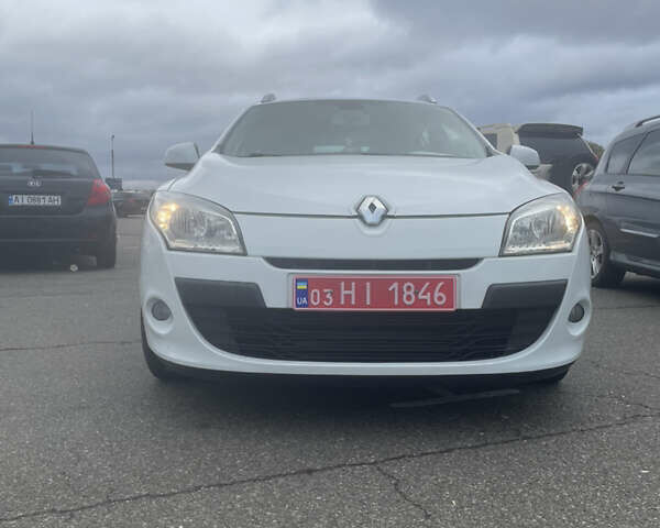 Белый Рено Меган, объемом двигателя 1.5 л и пробегом 173 тыс. км за 8400 $, фото 14 на Automoto.ua