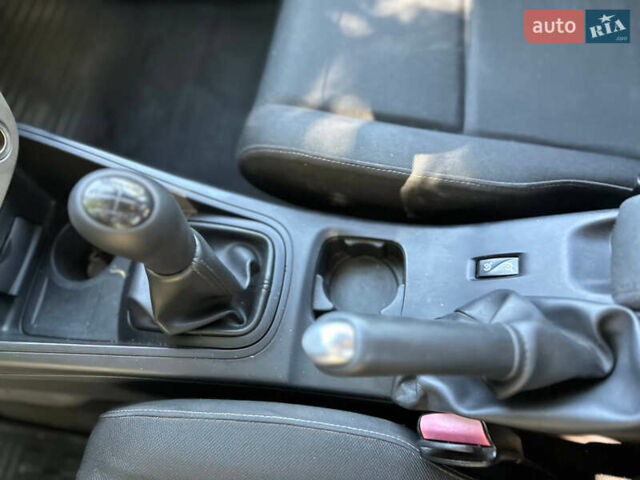 Белый Рено Меган, объемом двигателя 1.46 л и пробегом 274 тыс. км за 5300 $, фото 7 на Automoto.ua